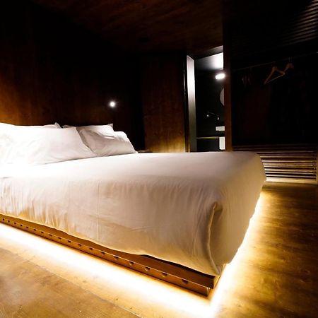Zero Box Lodge Coimbra Exteriör bild